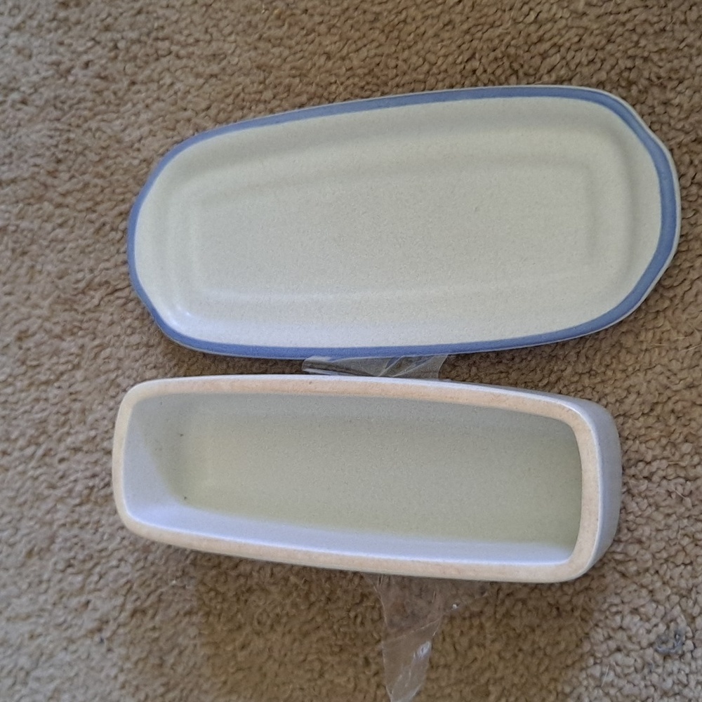 Butter dish - Picture 3 of 3